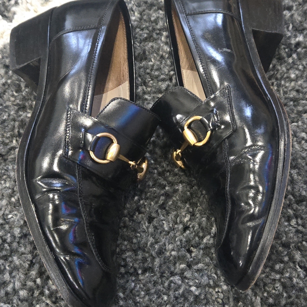 Gucci Black Patent Leather Horsebit Loafers with Gold Hardware - Picture 5 of 8